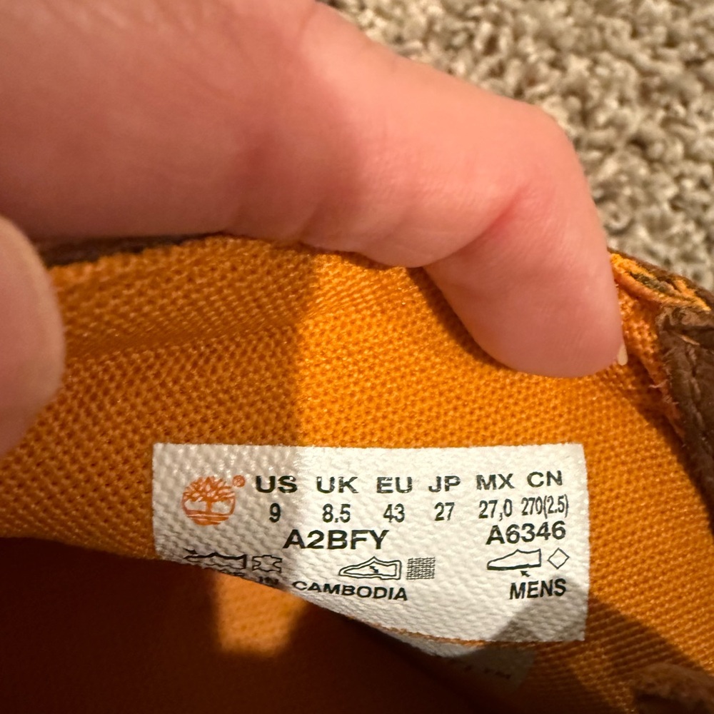 Timberland Brown Chukka Boots with Suede Finish - Picture 8 of 8
